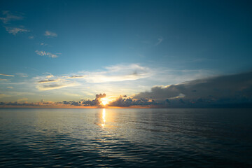 一双翅膀一个b是什么车