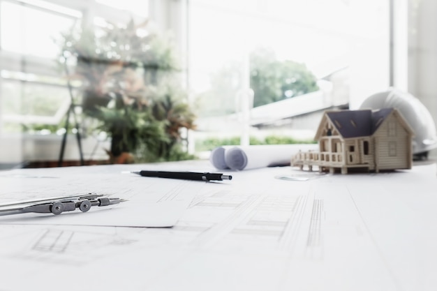 一双翅膀一个b是什么车